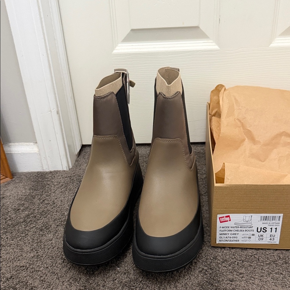 Fitflop Women's Two-Tone Ankle Boots - Black and Tan